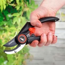 Секатор плоскостной 21 см STARTUL GARDEN ST6410-01