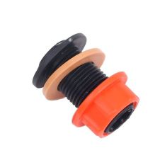 Штуцер для бочки 1/2 ЖУК